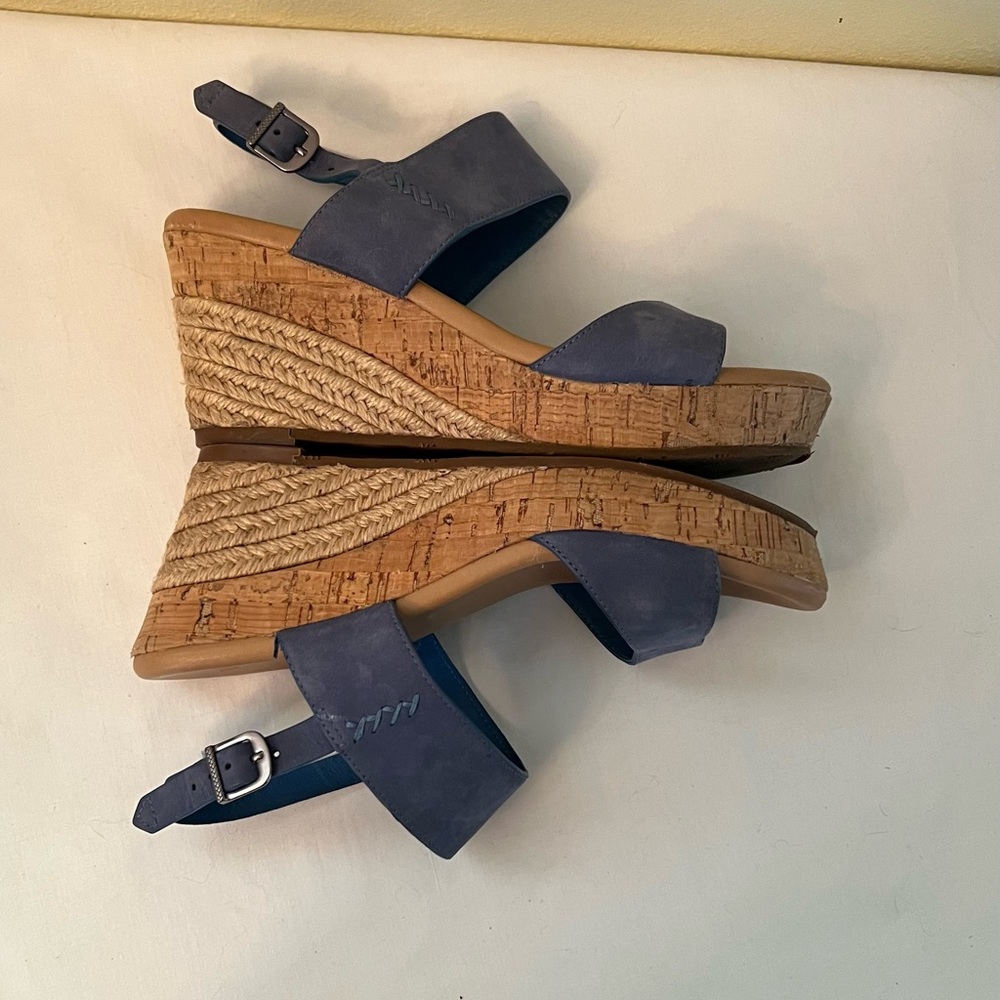 Ugg Blue Nubuck Elena Cork Espadrille Wedge Sandals, Size 7, GUC - Picture 3 of 13